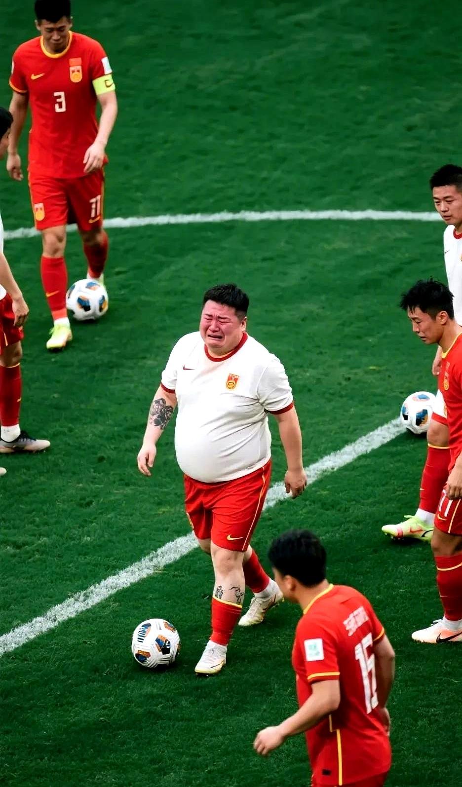 九游体育APP包含荷甲赛程吃紧；阿森纳今晚更衣室发声；态度坚定；训练强度明显提升的词条